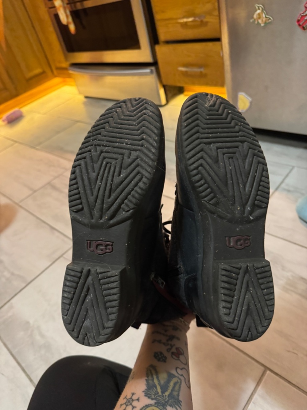 Uggs - Picture 5 of 6